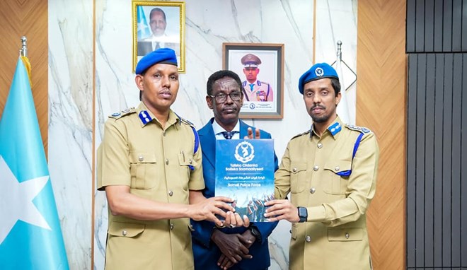 Uyda jinsiy aloqada bolgan etuk ayollarning shaxsiy fotosuratlari Erkaklar stran-on dan