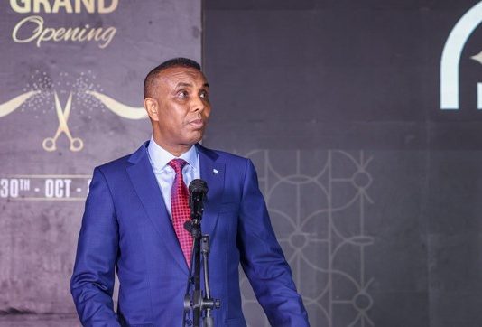 Masuuliyiin Xilal ka Haya Dawladda Federalka Hadalo ay ku Dhaliileen Ciidamada Amniga Caasimada oo Ra’iisal wasaare Xamze Raaligelin ka Bixiyey.