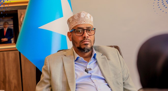 Maaulka Gobolka Gedo oo Sheegay in aan Laga Qaban Doonin Doorasho aan Leysku Raacsaneyn.