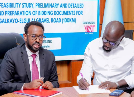 The Federal Government Signs the Contract for the Study and Design of the Galkayo-Ceelguula Road.