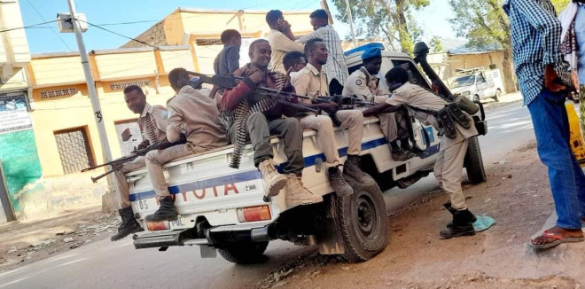 Booliska Hirshabeele oo Sheegay in Magaalada Mahadaay ay ku Dileen Labo Nin Al-shabaab Ka Tirsanaa.