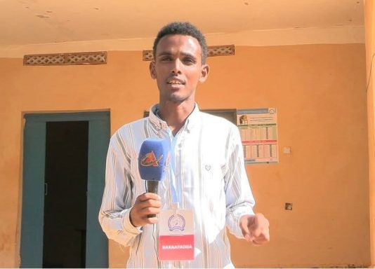 A local media journalist reportedly died from injuries sustained in the fighting in Baidoa.