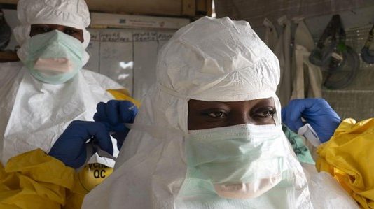 Hubinta Xanuunka Ebola oo Soomaaliya Bilowday in Baaritaan Lagu Sameeyo Dadka ka Imaanaya Afrika.